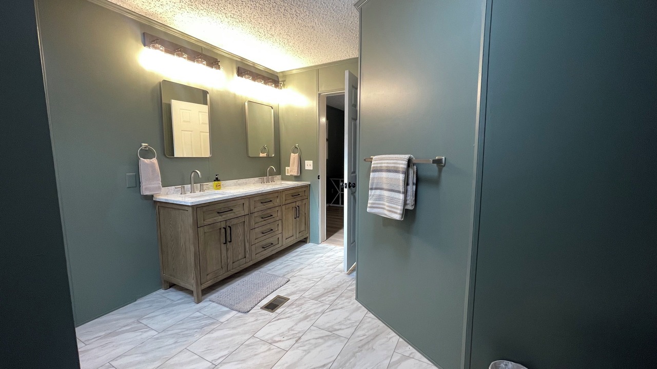 Photo of Bathroom in Porum