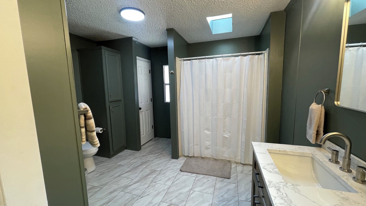 Photo of Bathroom in Porum