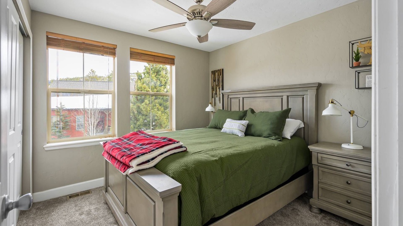 Photo of Bedroom in Silvercreek