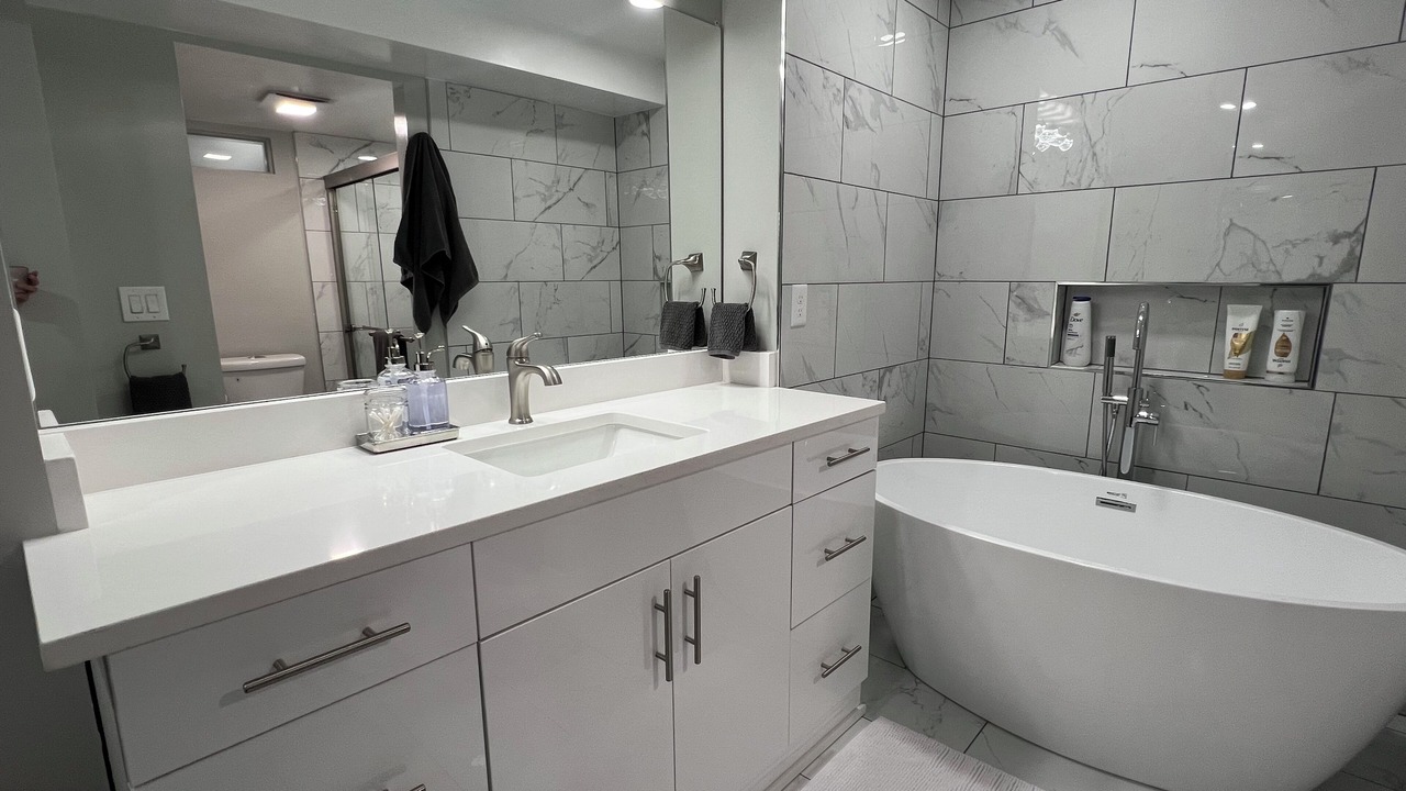 Photo of Bathroom in East Gate
