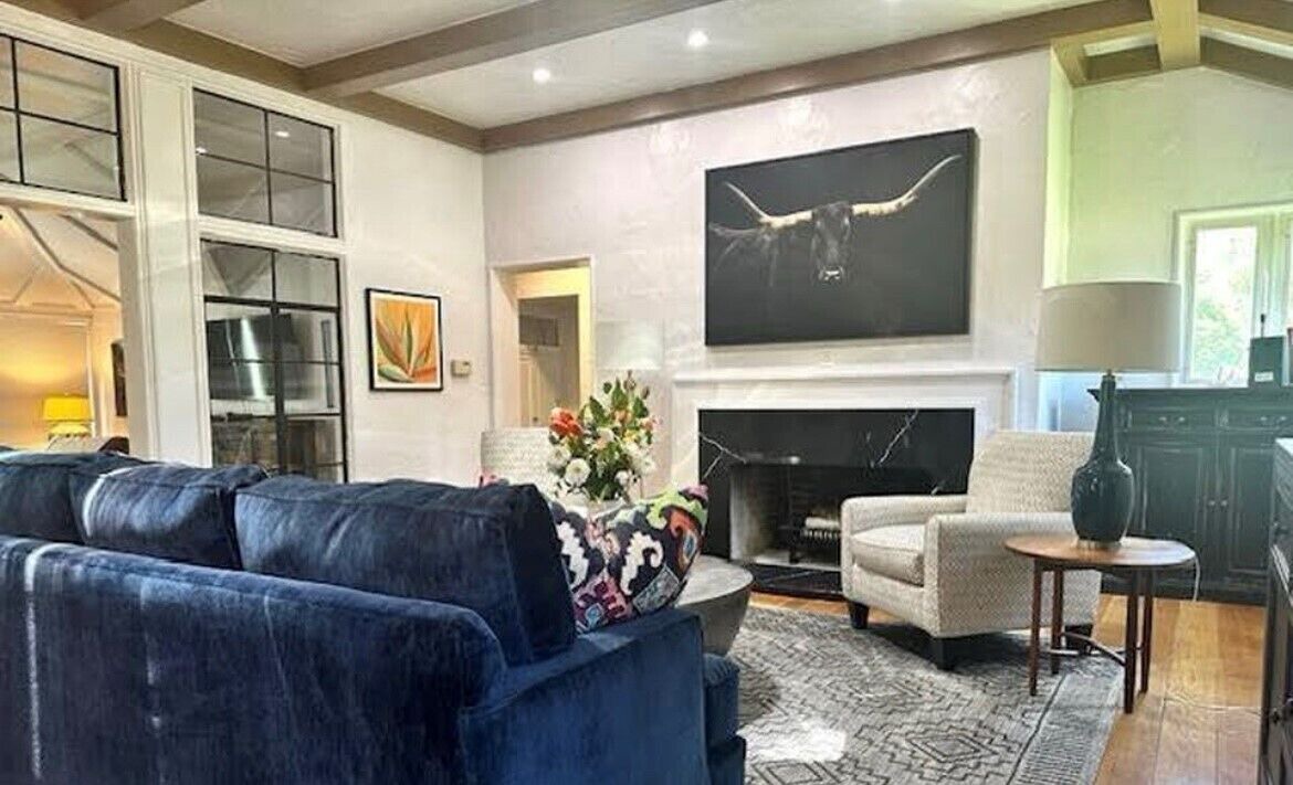 Photo of Livingroom in Centerville