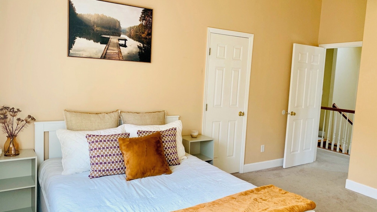 Photo of Bedroom in Mercer Island