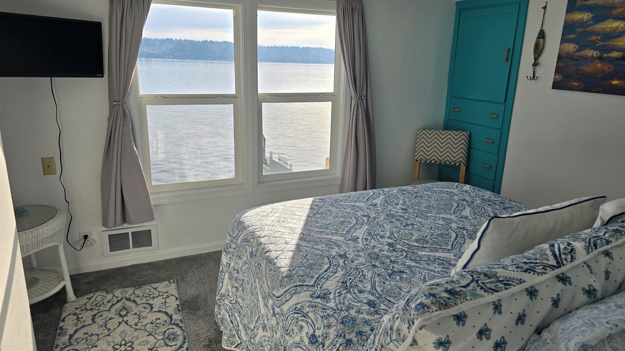 Photo of Bedroom in Bremerton
