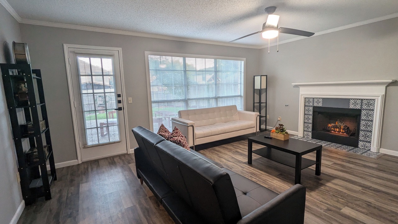 Photo of Livingroom in Cedar Hill