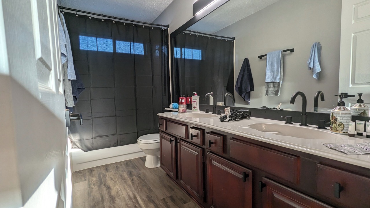 Photo of Bathroom in Cedar Hill