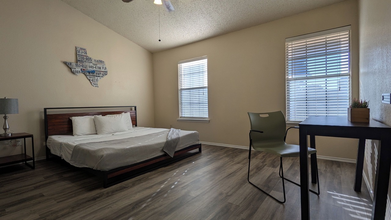 Photo of Bedroom in Cedar Hill