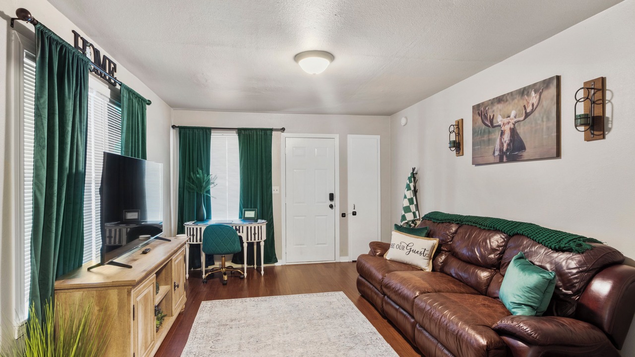 Photo of Livingroom in Canyon