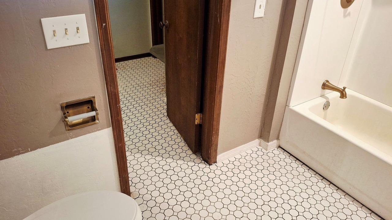 Photo of Bathroom in Lawton