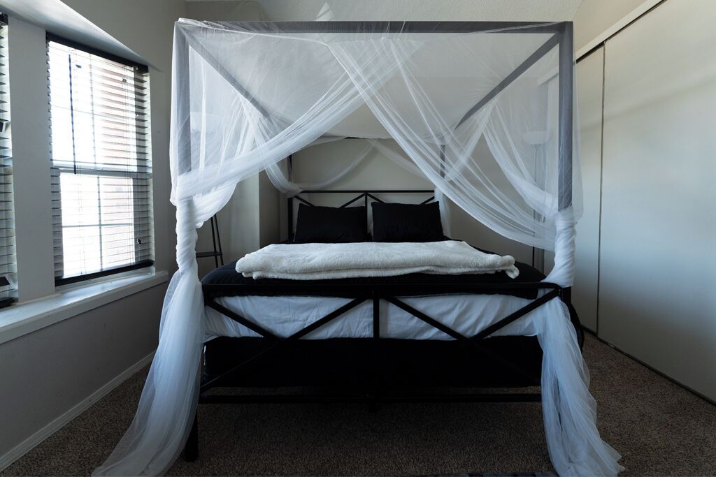 Photo of Bedroom in Prides Crossing