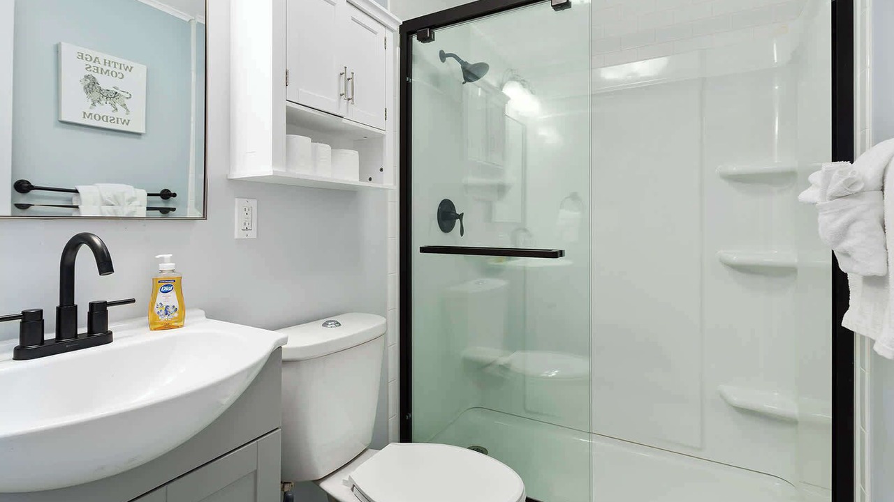 Photo of Bathroom in Shawnee