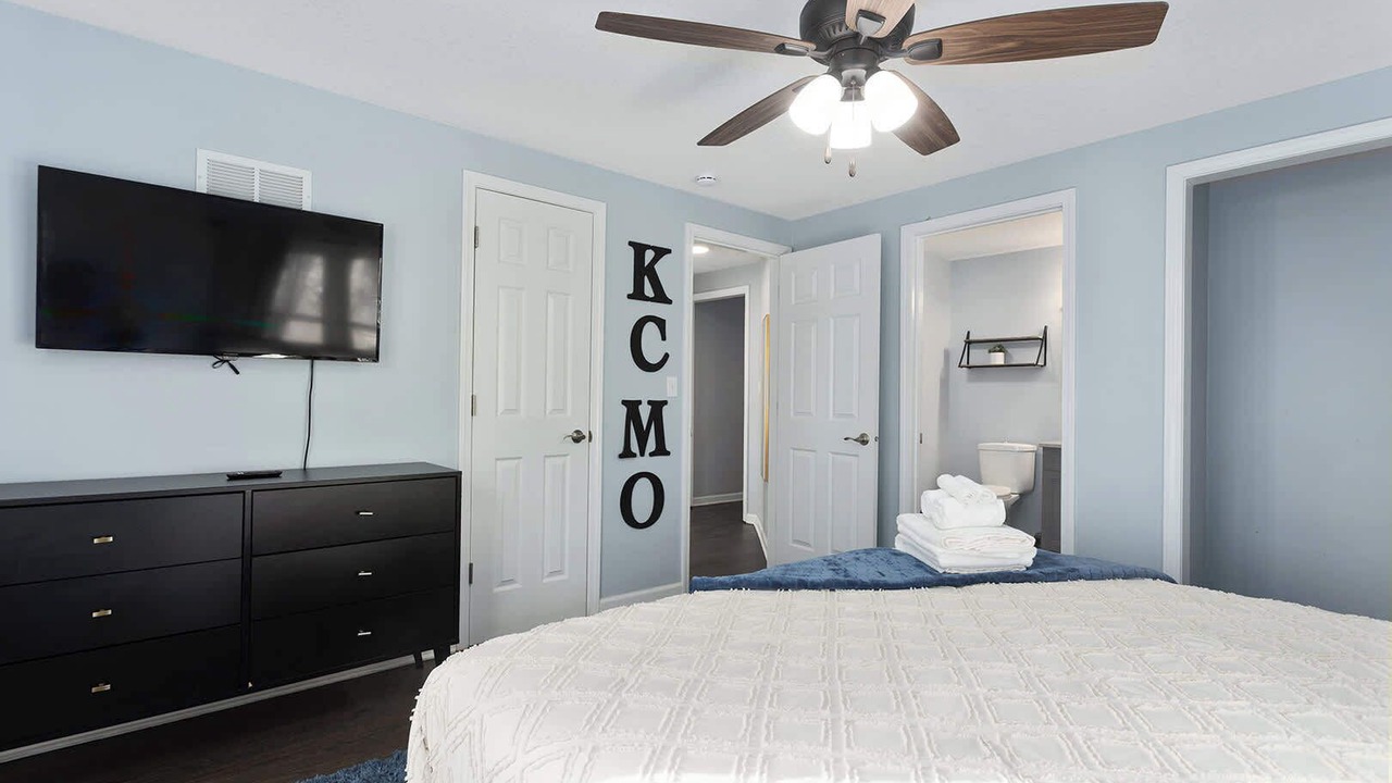Photo of Bedroom in Shawnee