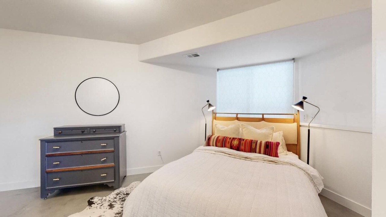 Photo of Bedroom in Genesse North Central