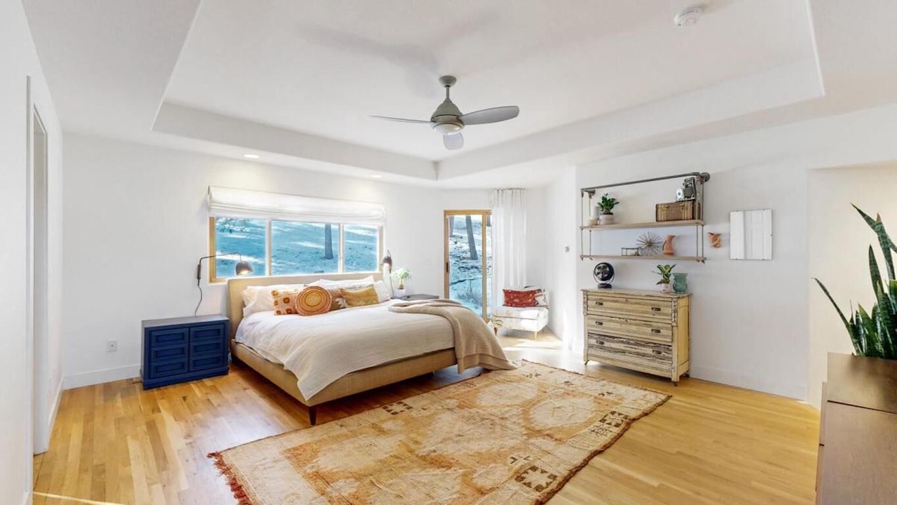 Photo of Bedroom in Genesse North Central