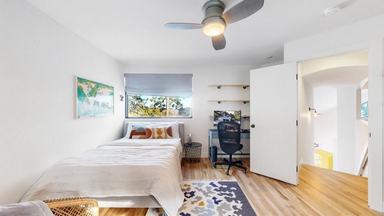 Photo of Bedroom in Genesse North Central