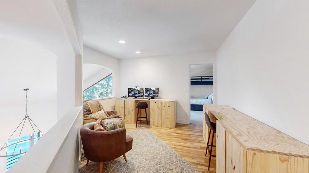 Photo of Bedroom in Genesse North Central