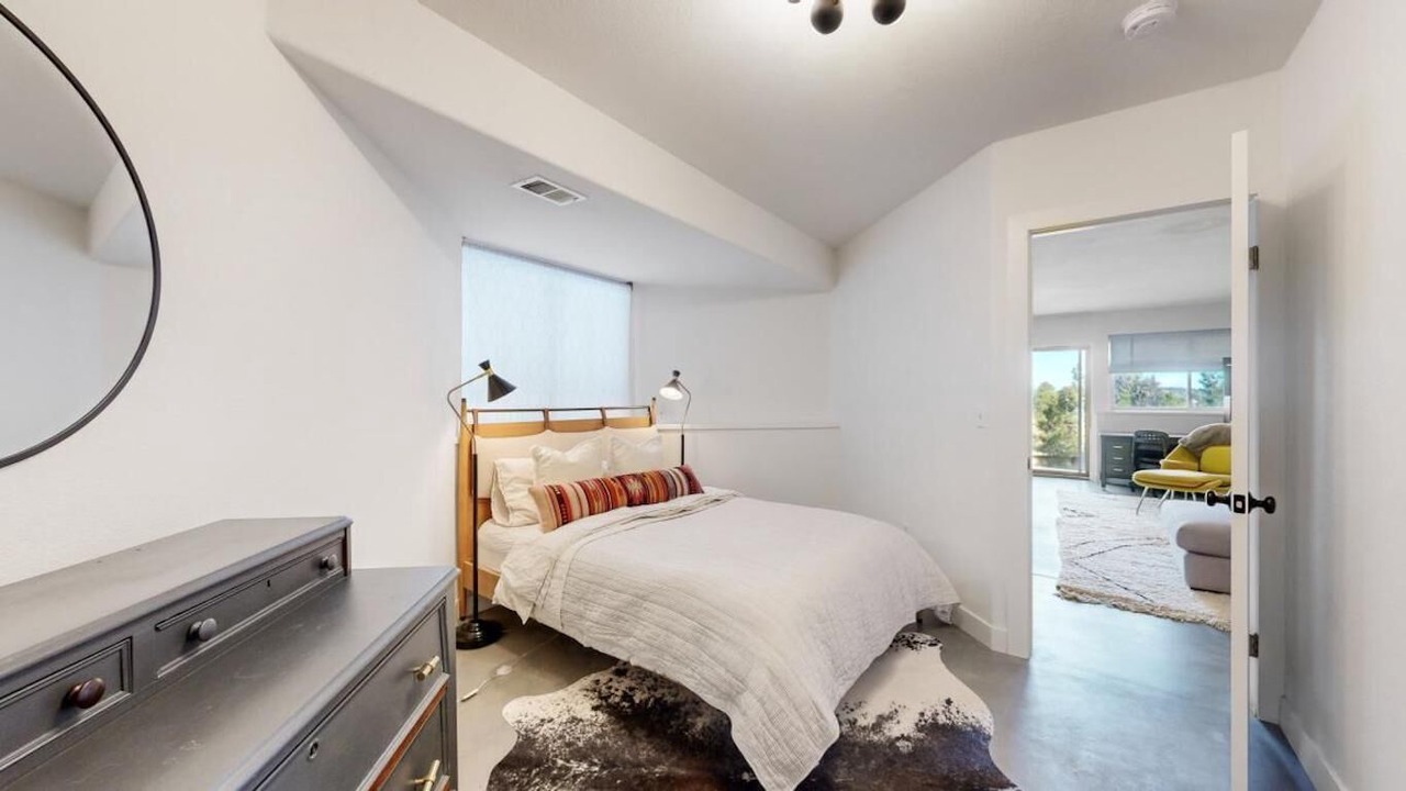Photo of Bedroom in Genesse North Central