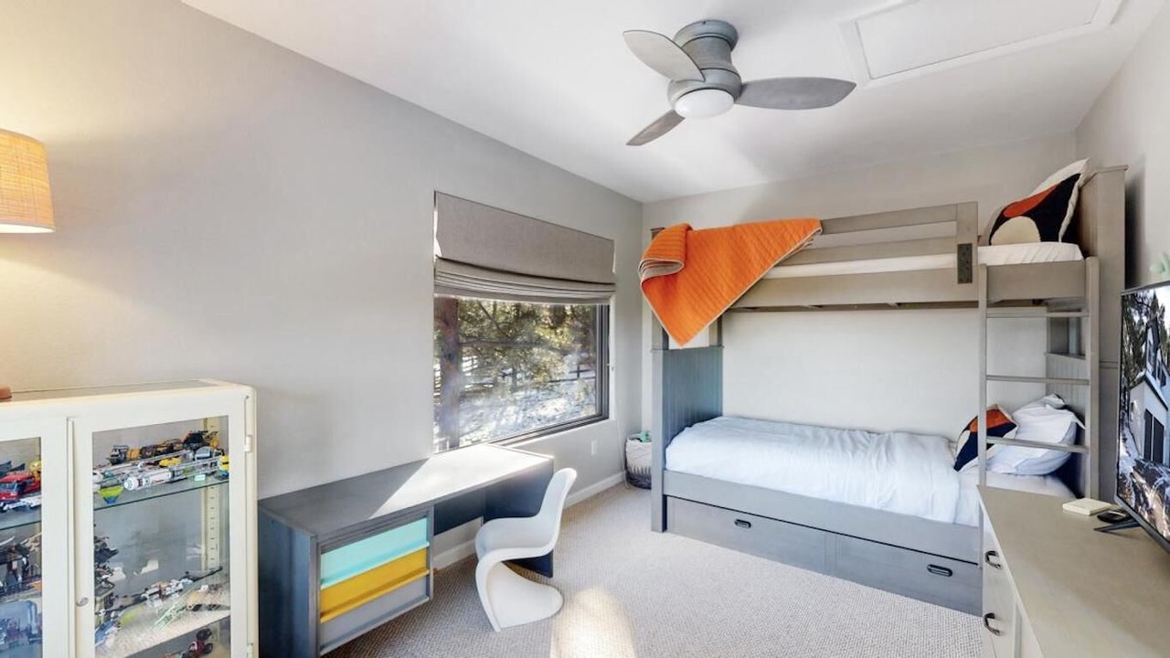 Photo of Bedroom in Genesse North Central