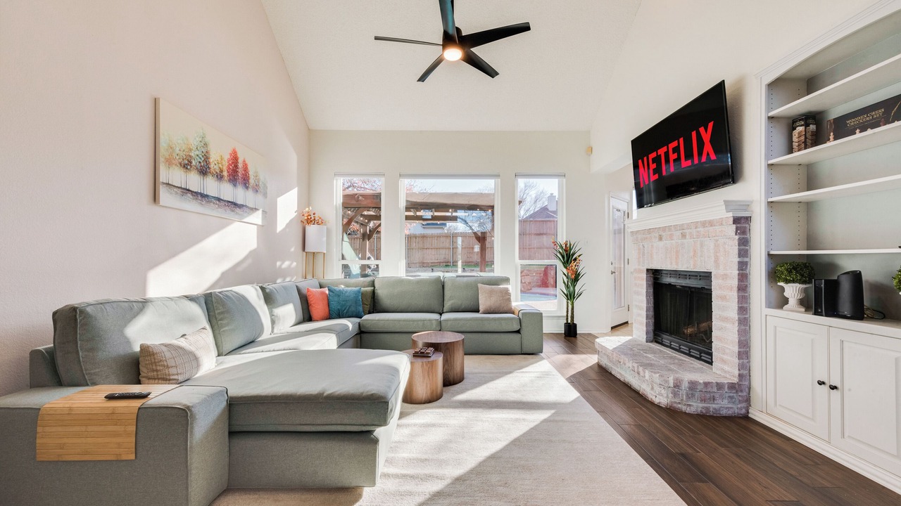 Photo of Livingroom in North Richland Hills