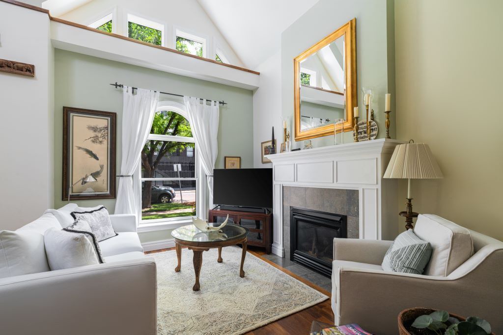 Photo of Livingroom in Highland