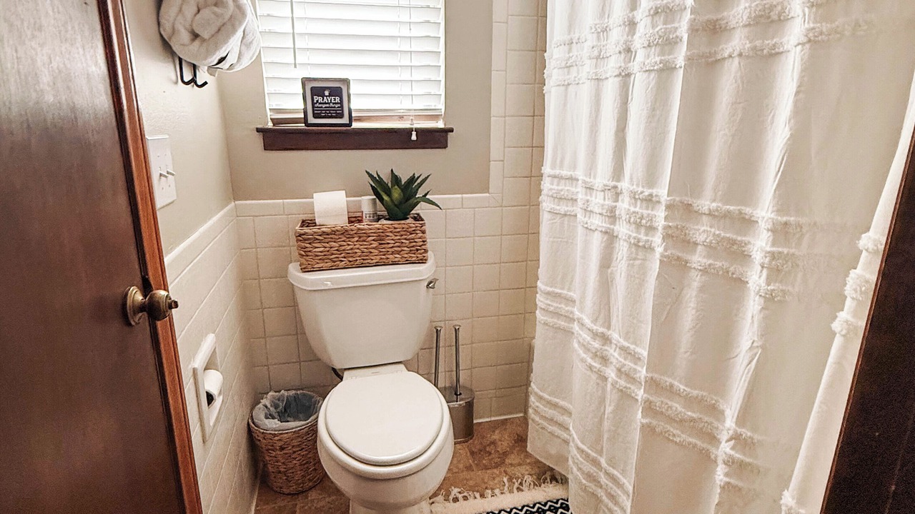 Photo of Bathroom in Canyon