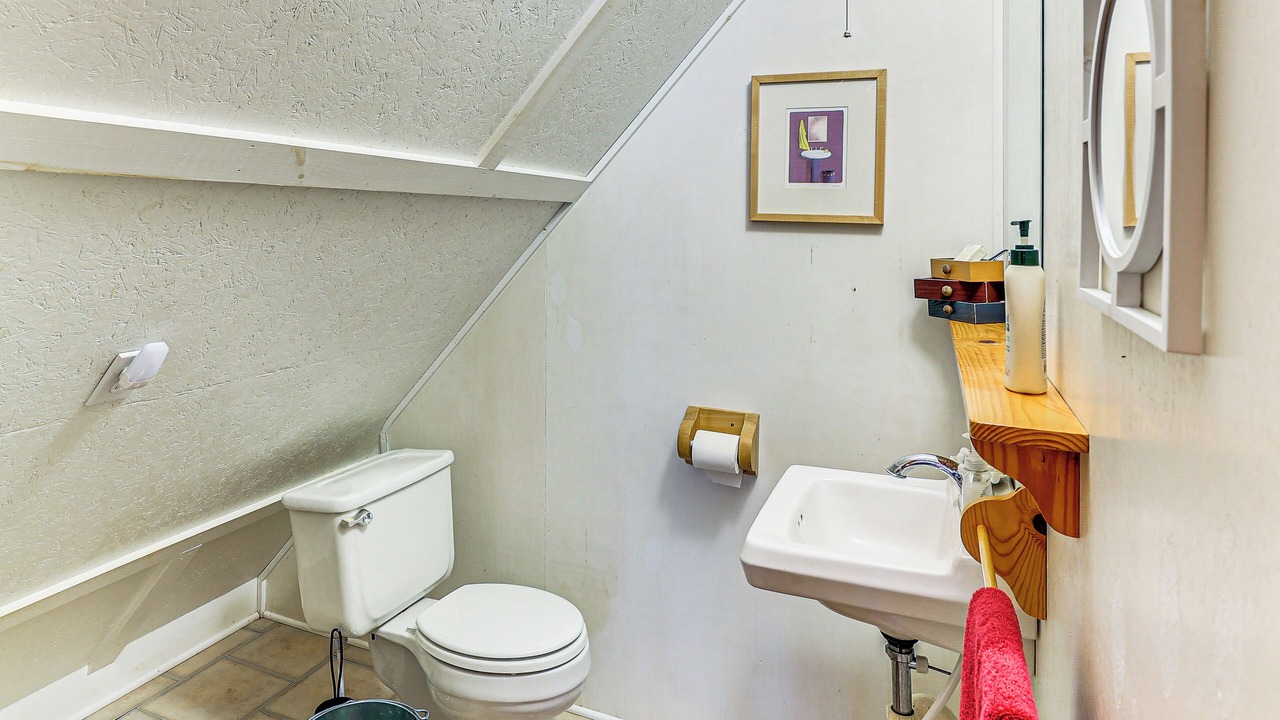 Photo of Bathroom in Tuskahoma