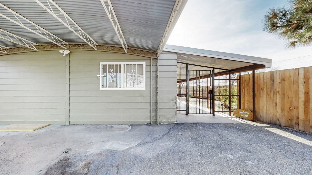 Photo of Outdoor in Jade Park