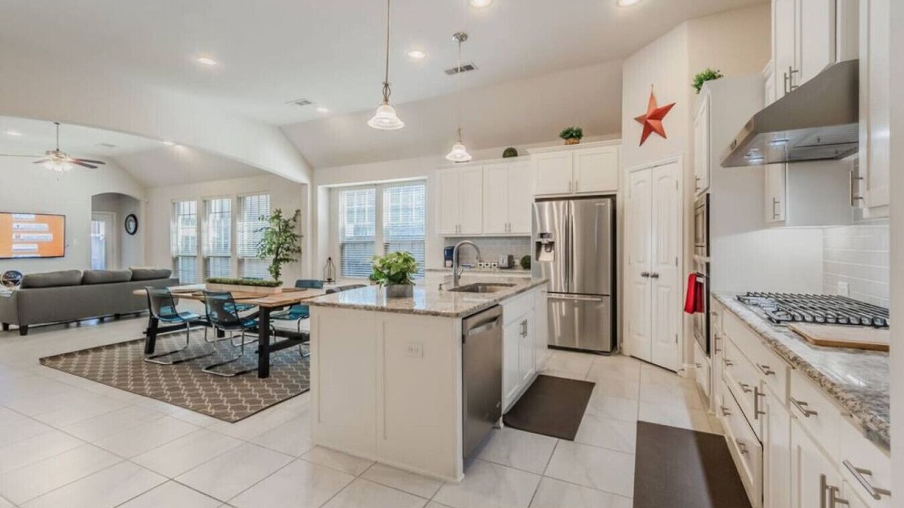 Photo of Kitchen in The Colony