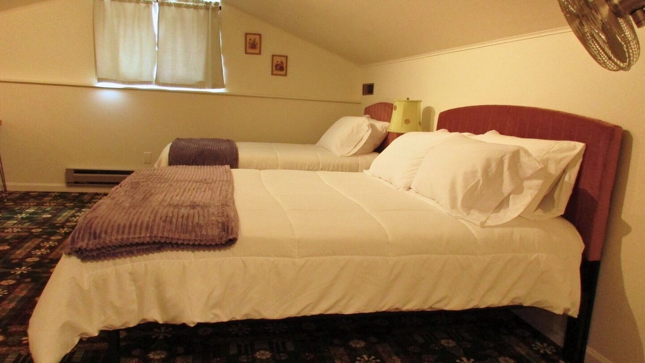 Photo of Bedroom in Hot Springs