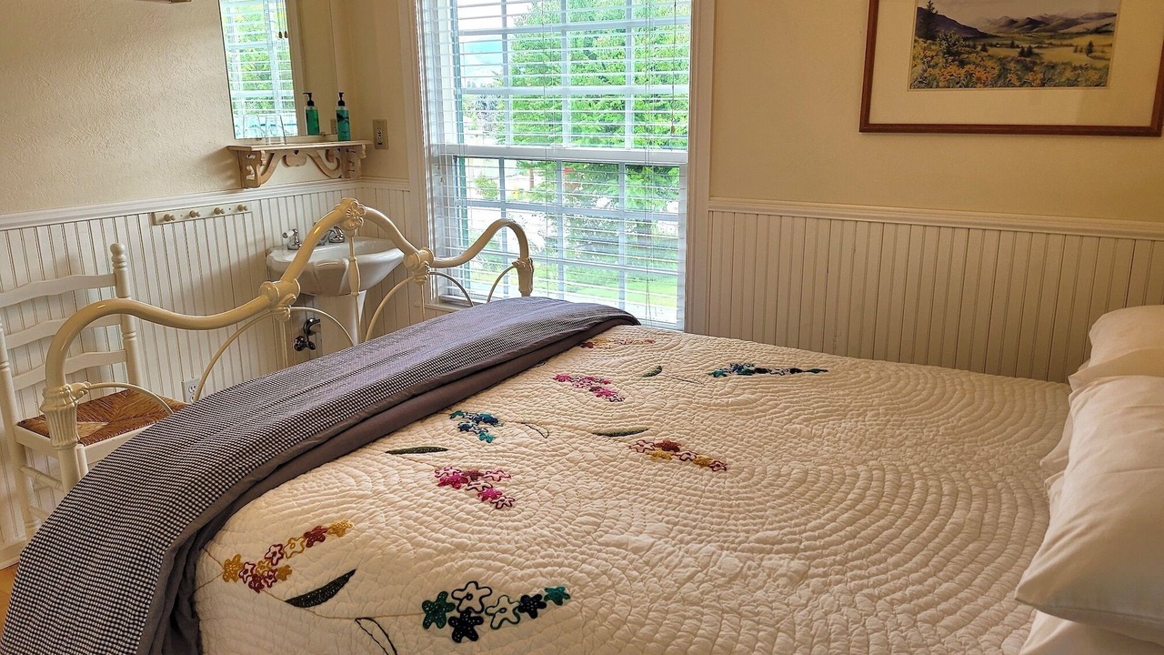 Photo of Bedroom in Twisp