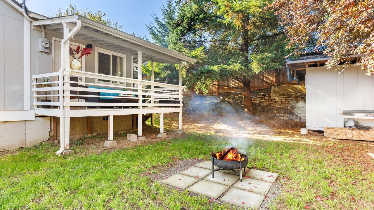 Photo of Patio Balcony in West Hills
