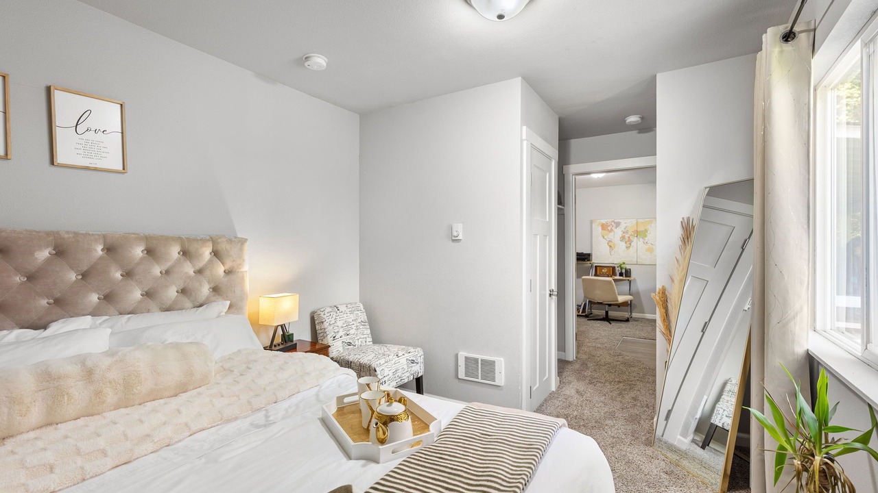 Photo of Bedroom in West Hills