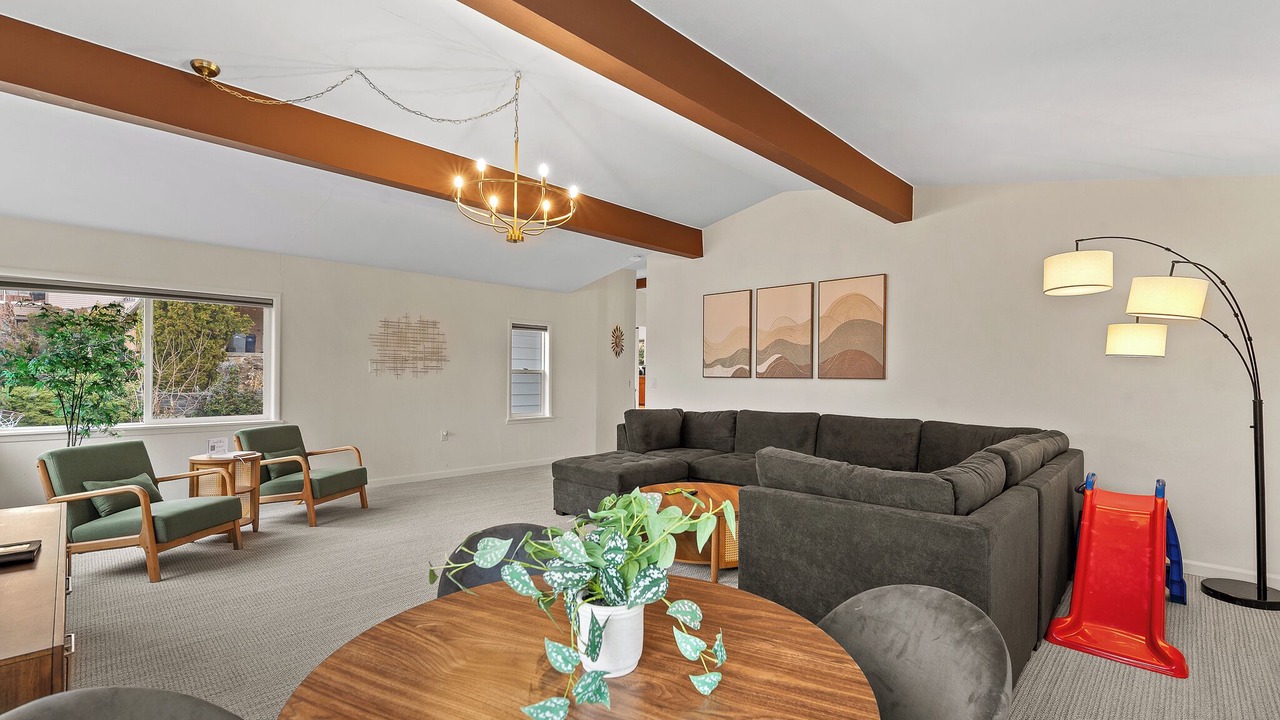 Photo of Livingroom in East Wenatchee