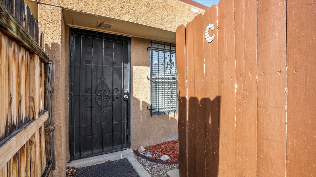 Photo of Outdoor in Uptown