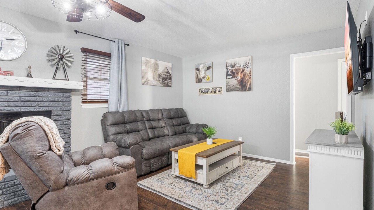 Photo of Livingroom in Shawnee