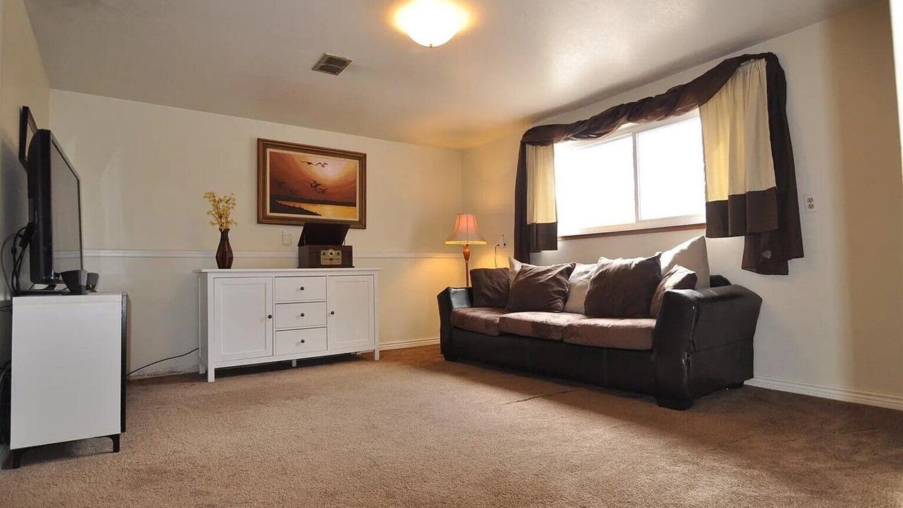 Photo of Livingroom in Louisville