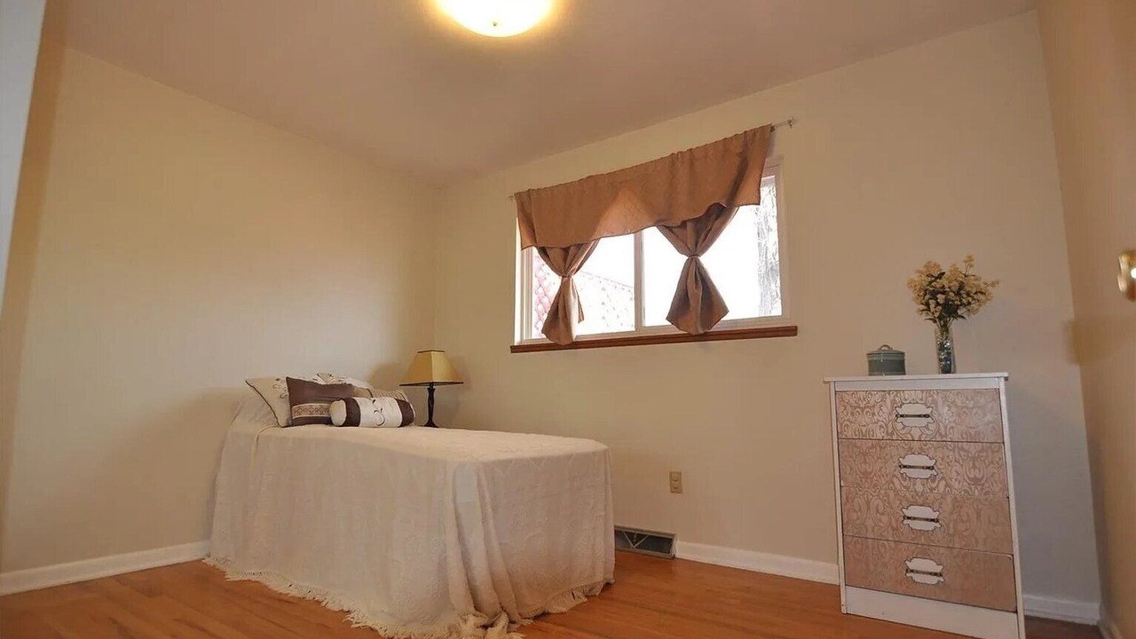 Photo of Bedroom in Louisville