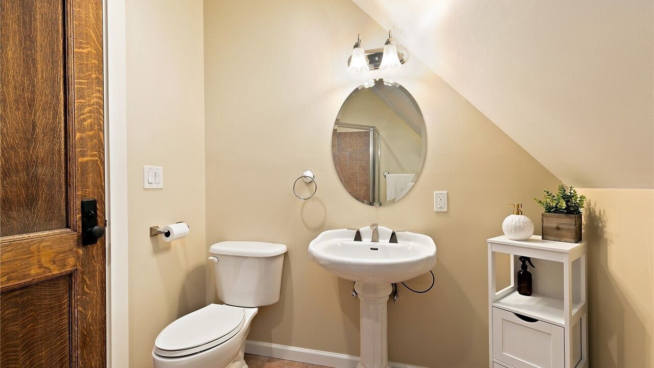 Photo of Bathroom in Bryn Mawr-Skyway
