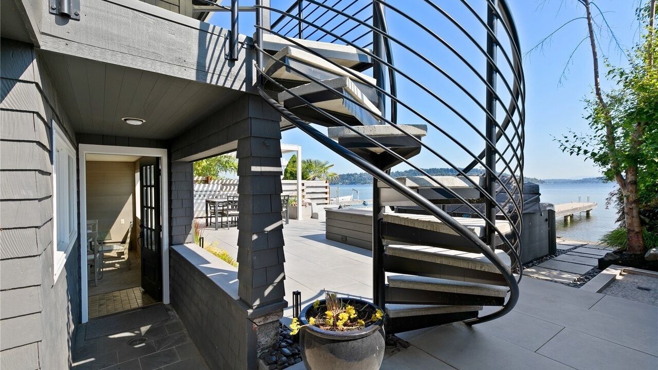 Photo of Patio Balcony in Bryn Mawr-Skyway