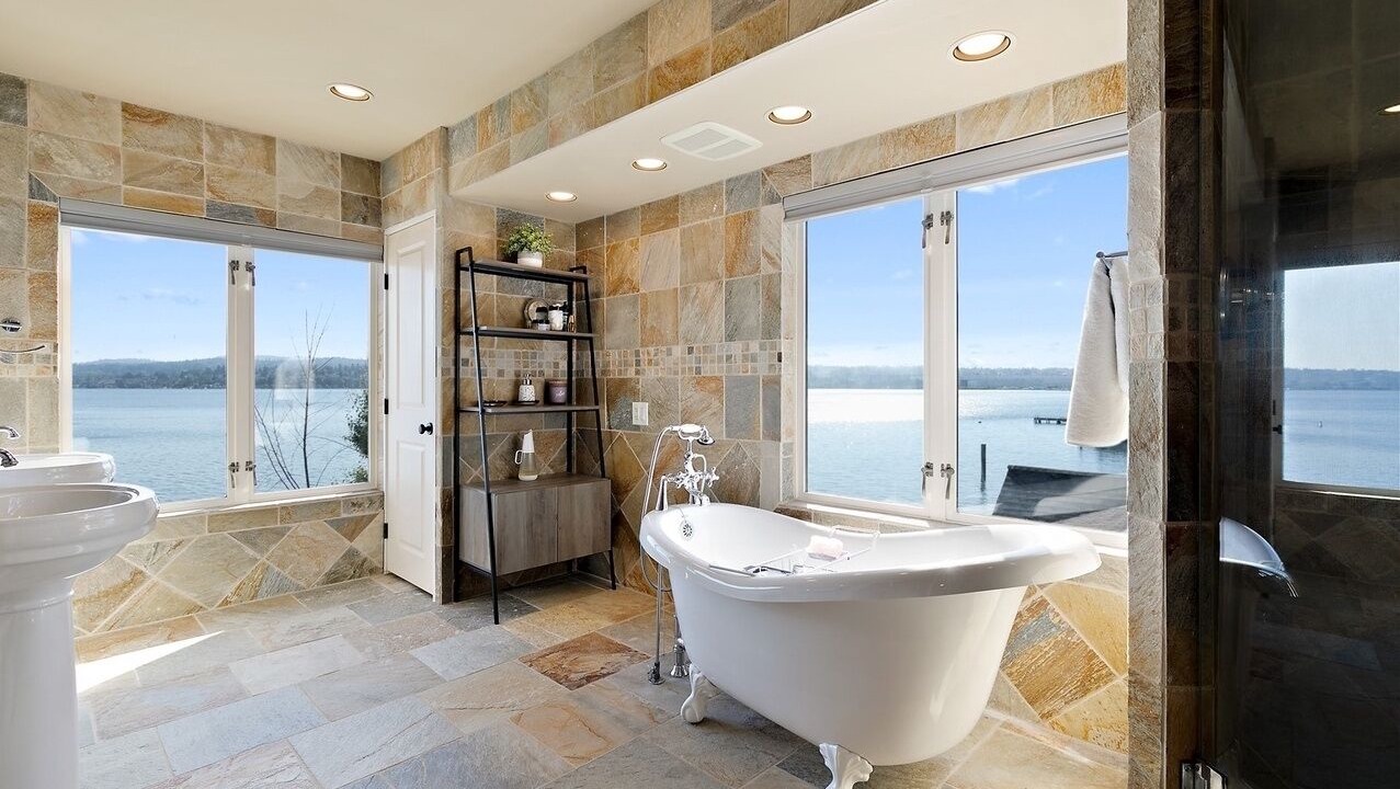 Photo of Bathroom in Bryn Mawr-Skyway