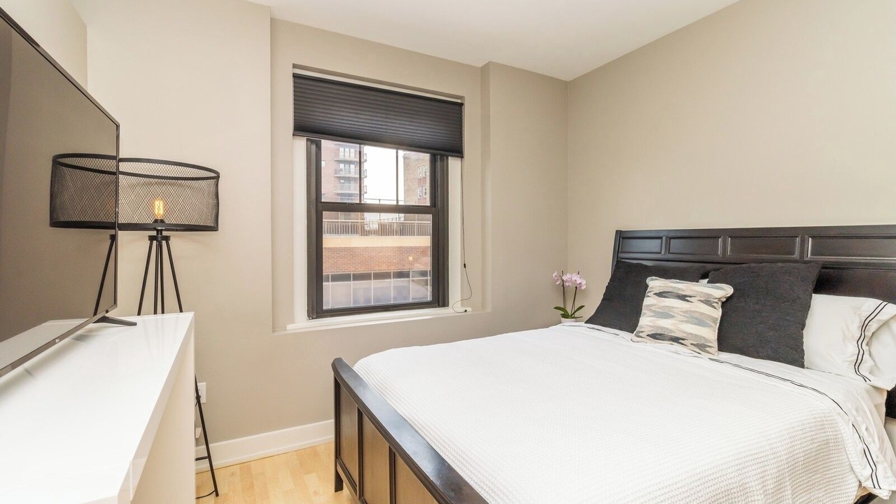 Photo of Bedroom in Court Avenue Entertainment District