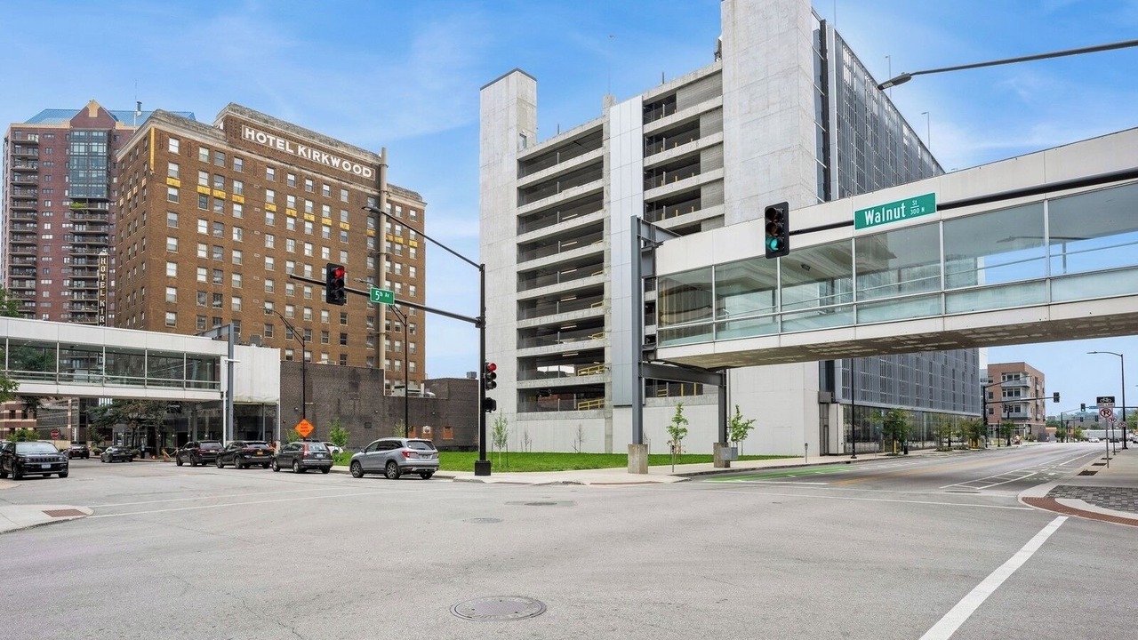 Photo of Outdoor in Court Avenue Entertainment District