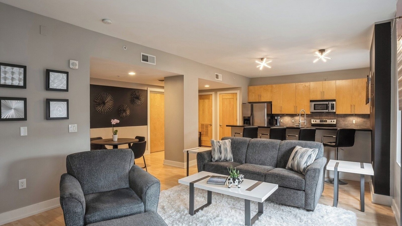 Photo of Livingroom in Court Avenue Entertainment District