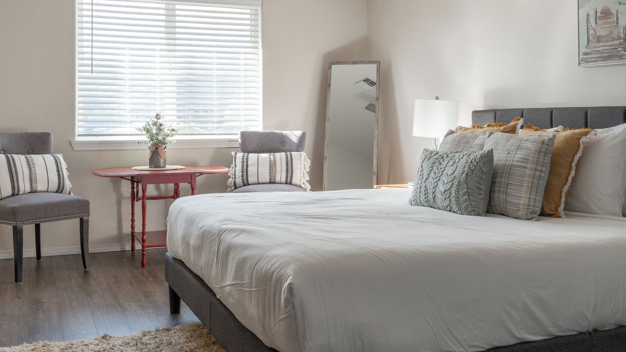 Photo of Bedroom in Manson