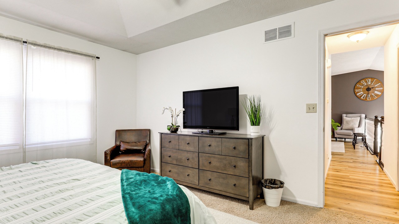 Photo of Bedroom in West Lincoln