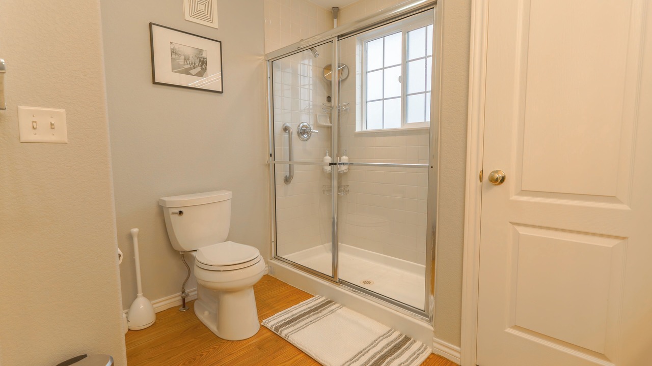 Photo of Bathroom in Aurora