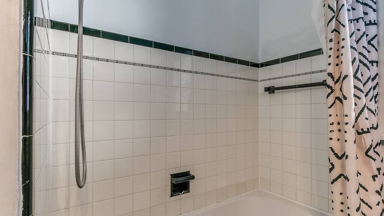 Photo of Bathroom in Central Oklahoma City