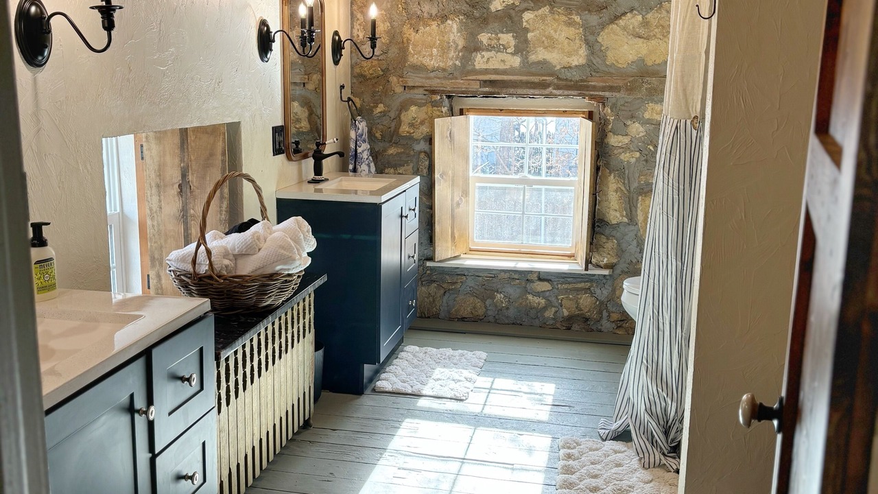 Photo of Bathroom in Hays