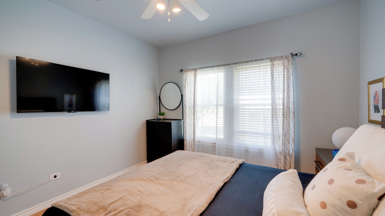 Photo of Bedroom in Cedar Hill