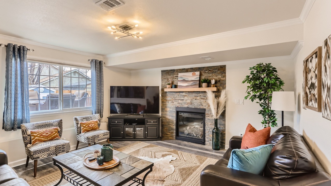 Photo of Livingroom in Berkley