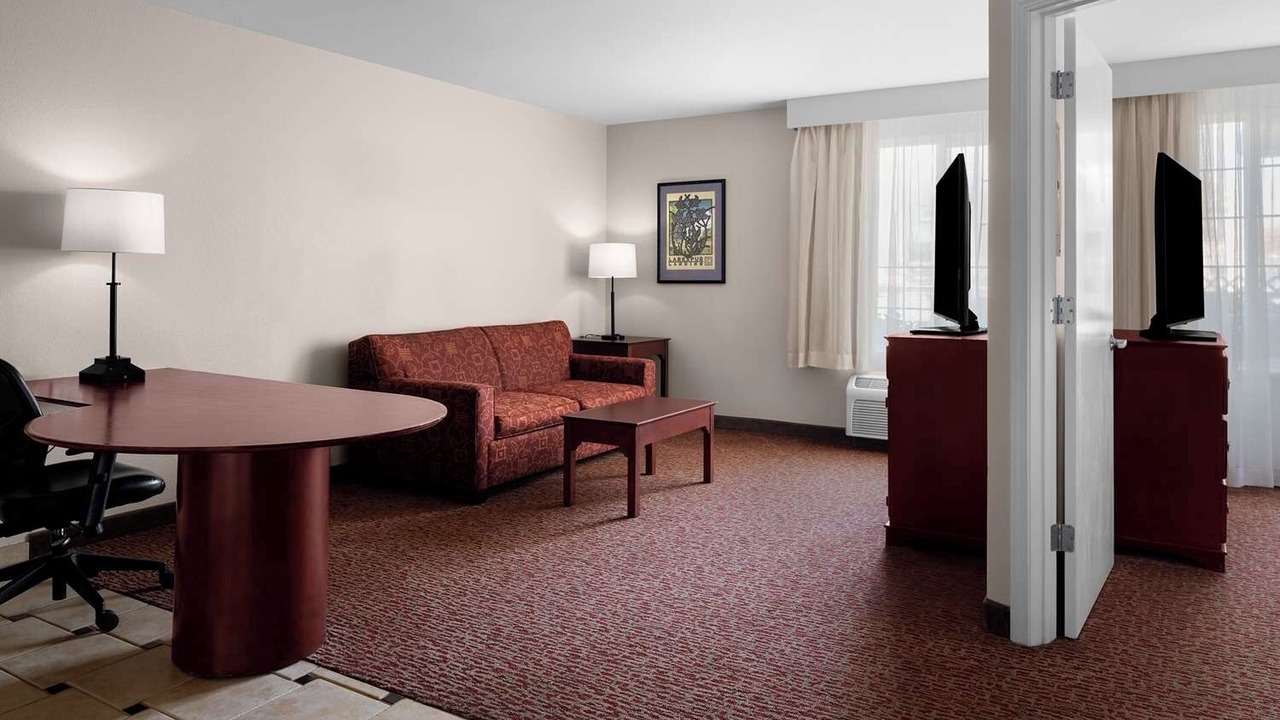 Photo of Livingroom in East Lake Hills